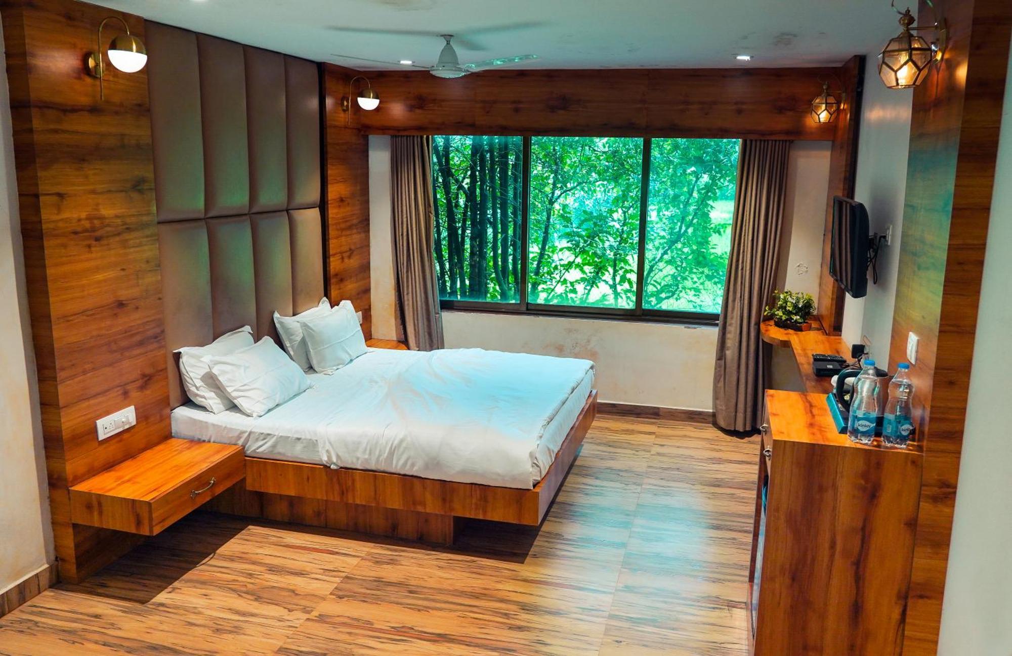 Whispering Peepul Resort Badlapur Ngoại thất bức ảnh