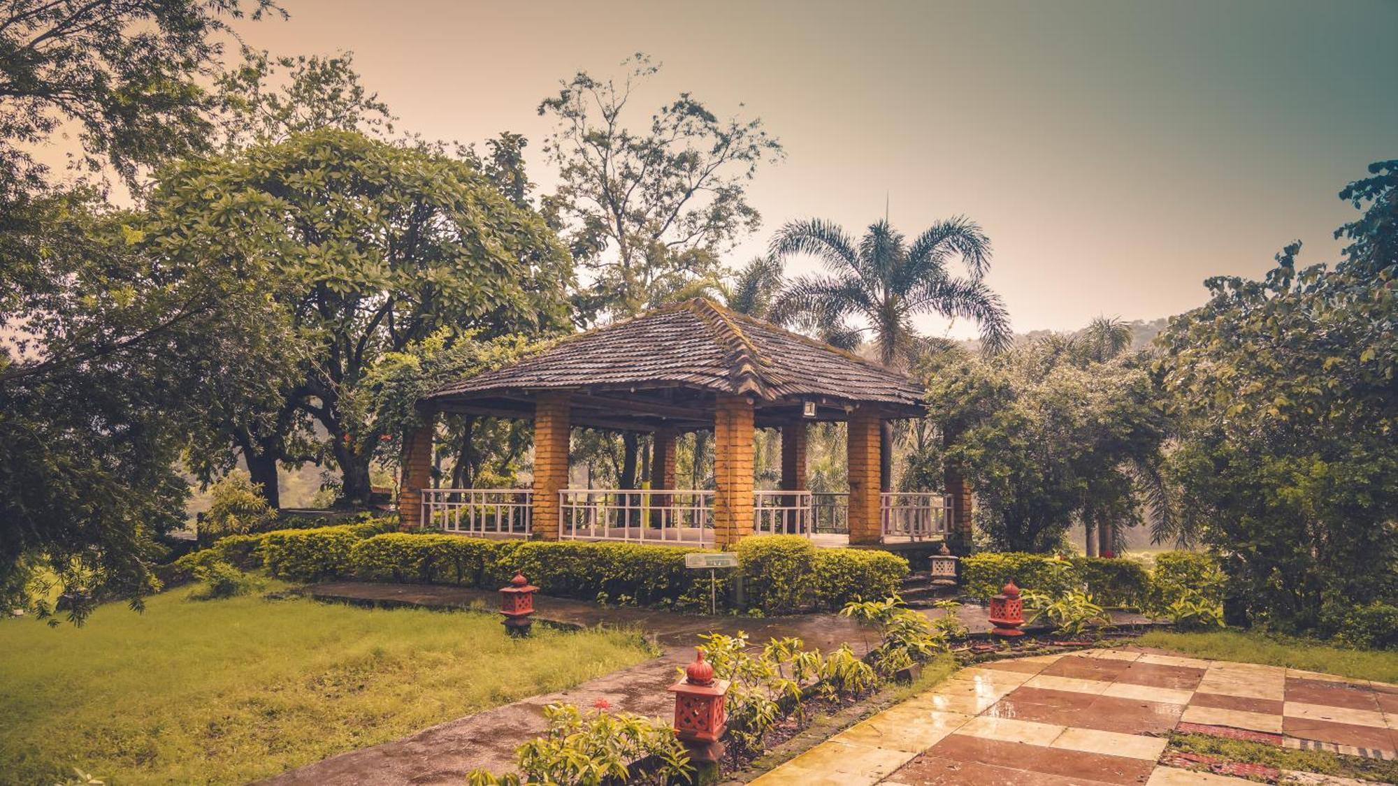 Whispering Peepul Resort Badlapur Ngoại thất bức ảnh