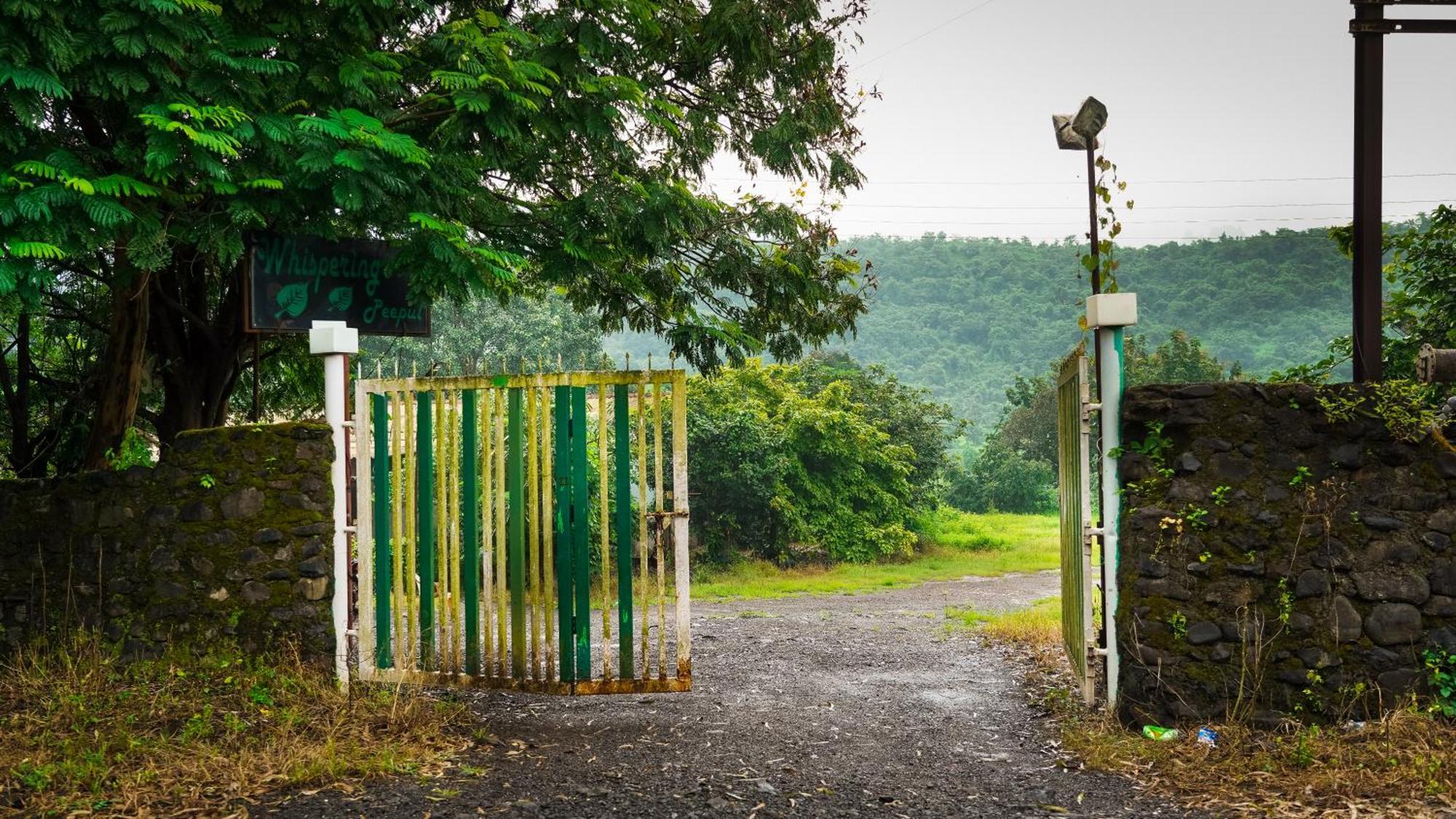 Whispering Peepul Resort Badlapur Ngoại thất bức ảnh