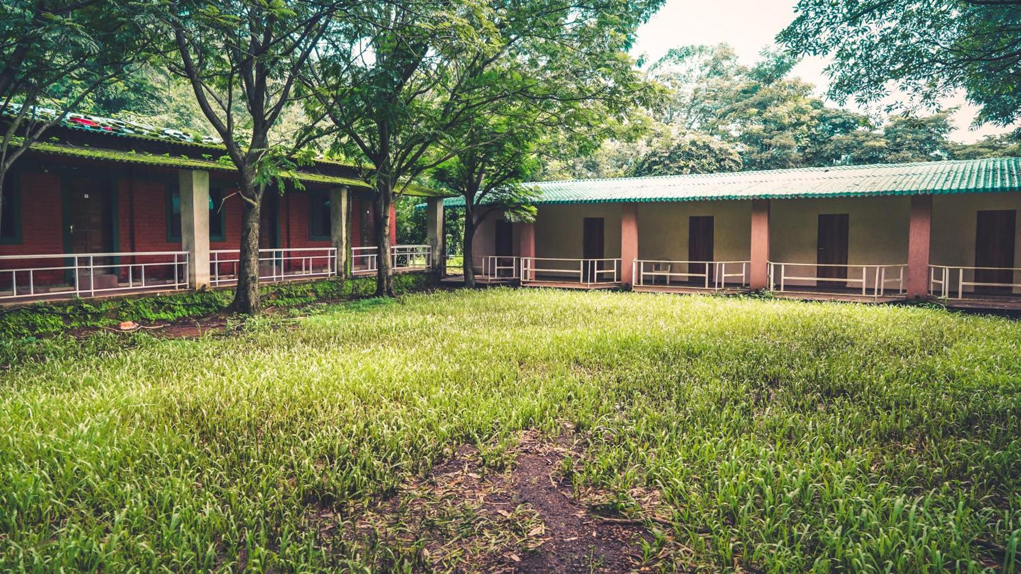 Whispering Peepul Resort Badlapur Ngoại thất bức ảnh